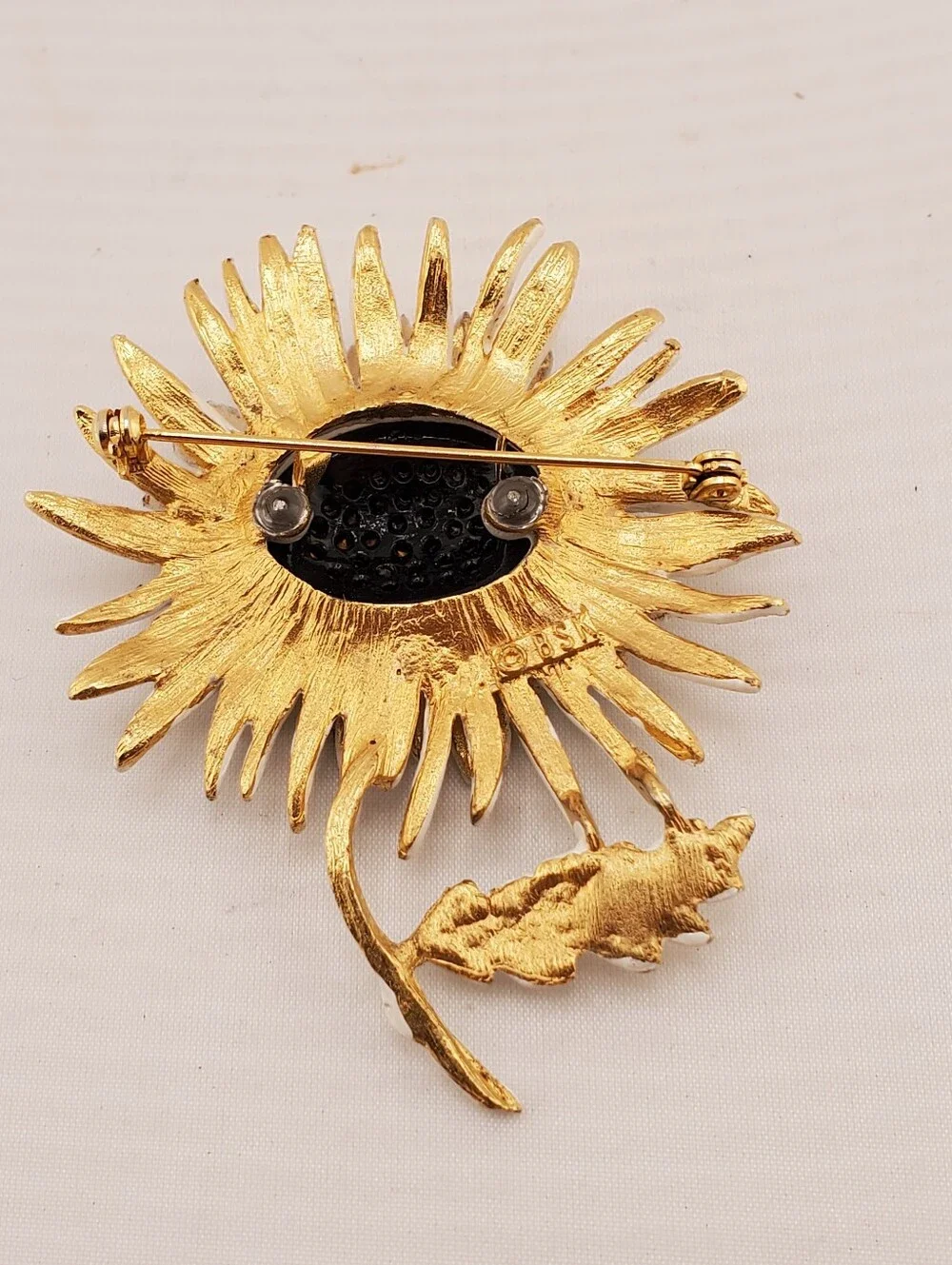 BSK White Enameled Sunflower Brooch